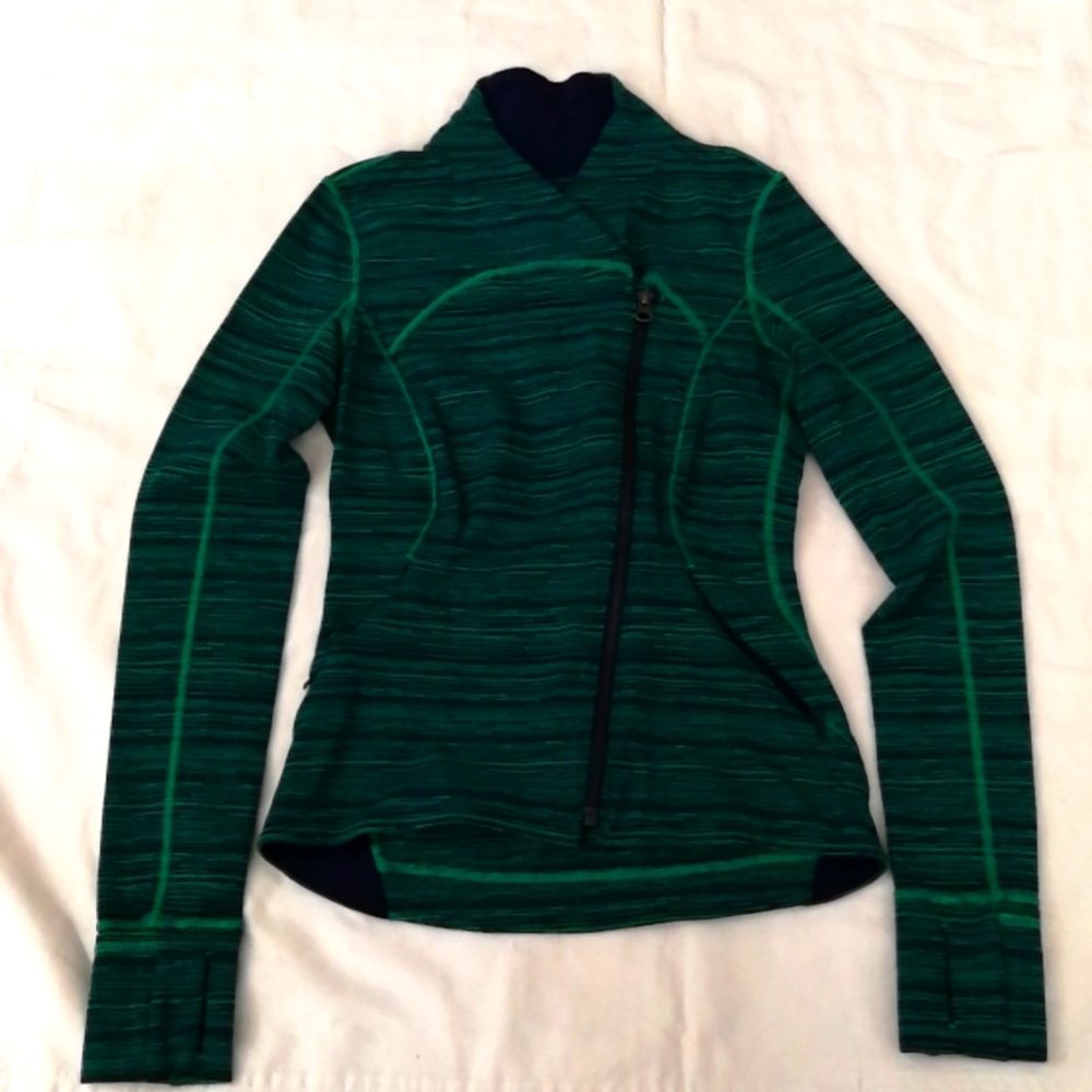 4 Lululemon Long sleeves Top